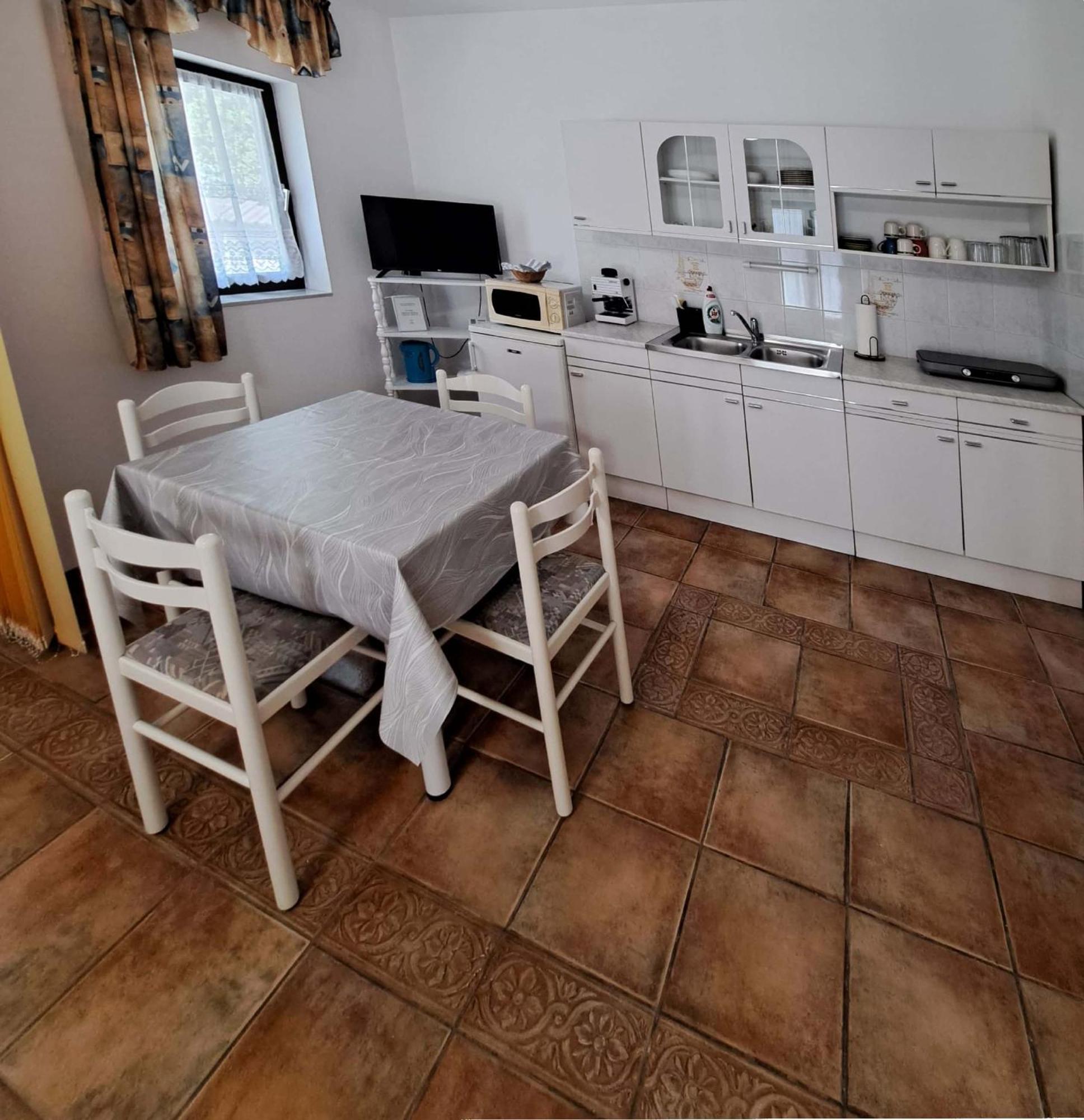 Istvan Apartmanok Кестхей Экстерьер фото