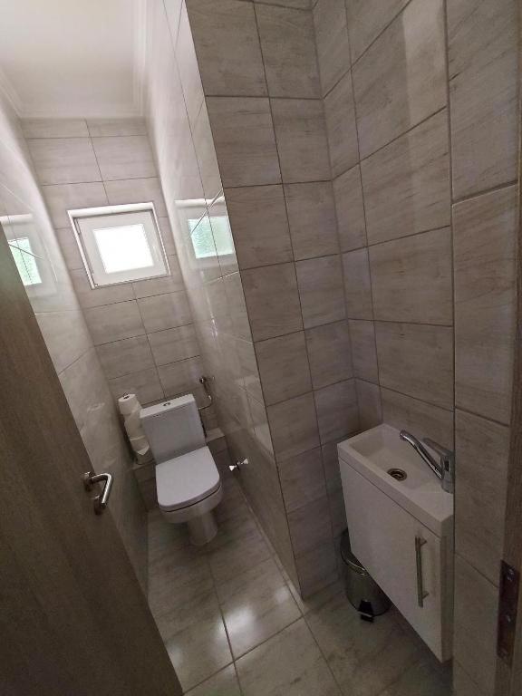 Istvan Apartmanok Кестхей Экстерьер фото