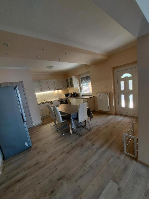 Istvan Apartmanok Кестхей Экстерьер фото