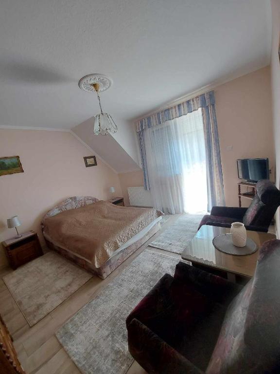 Istvan Apartmanok Кестхей Экстерьер фото