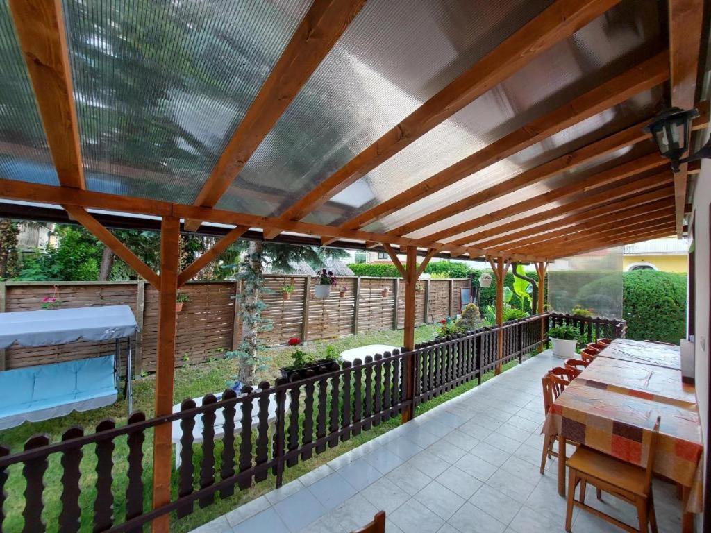 Istvan Apartmanok Кестхей Экстерьер фото