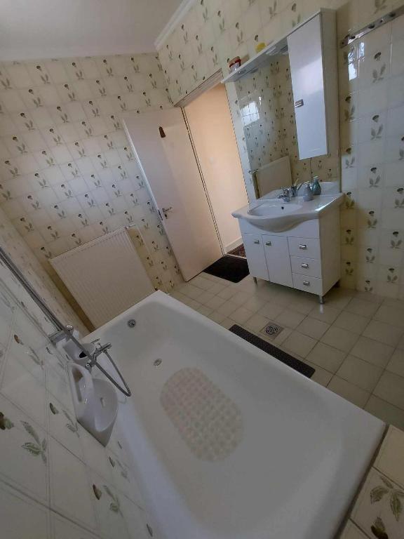 Istvan Apartmanok Кестхей Экстерьер фото